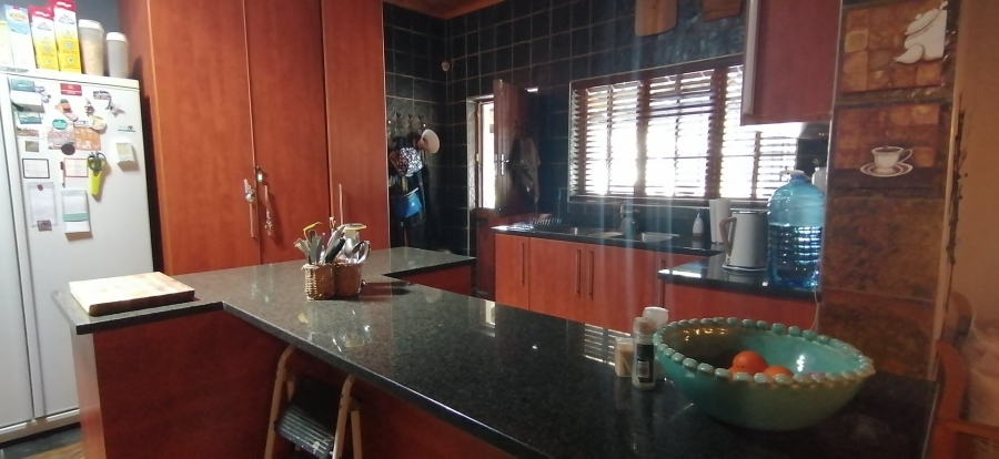 4 Bedroom Property for Sale in Bothasrus Eastern Cape